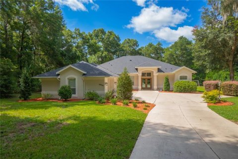 Casa en Dunnellon, Florida 3 dormitorios, 273.69 m2 № 2156901