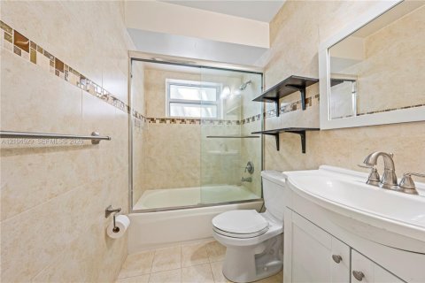 Villa ou maison à vendre à Cutler Bay, Floride: 3 chambres, 116.59 m2 № 2414451 - photo 5