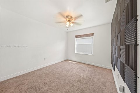 Villa ou maison à vendre à Cutler Bay, Floride: 3 chambres, 116.59 m2 № 2414451 - photo 4