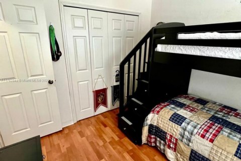 Townhouse in Doral, Florida 3 bedrooms, 142.42 sq.m. № 1691404 - photo 25