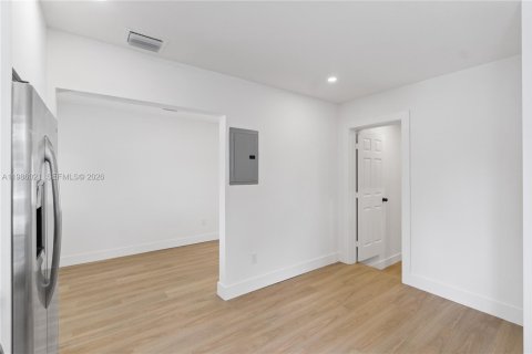 Купить виллу или дом в Майами, Флорида 4 спальни, № 2048186 - фото 17