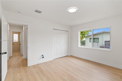 Купить виллу или дом в Майами, Флорида 4 спальни, № 2048186 - фото 30