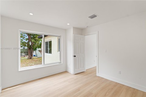 Купить виллу или дом в Майами, Флорида 4 спальни, № 2048186 - фото 24