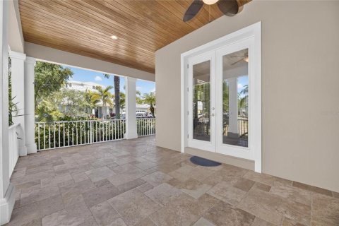 Villa ou maison à vendre à Apollo Beach, Floride: 4 chambres, 357.49 m2 № 2199378 - photo 9
