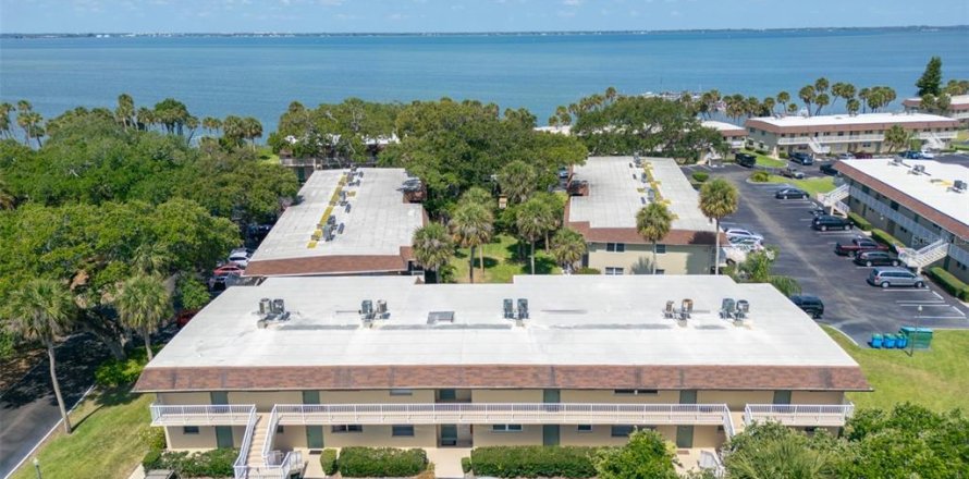 Condominio en Cape Canaveral, Florida, 1 dormitorio № 2149035