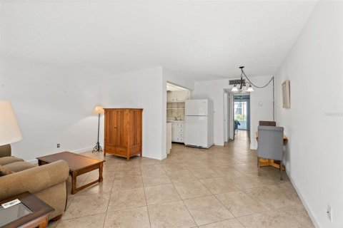 Condominio en venta en Cape Canaveral, Florida, 1 dormitorio, 68.47 m2 № 2149035 - foto 7