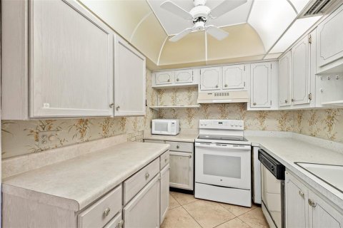Condominio en venta en Cape Canaveral, Florida, 1 dormitorio, 68.47 m2 № 2149035 - foto 8