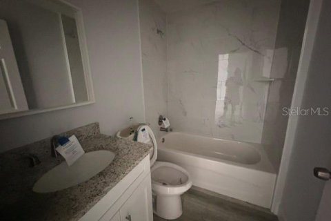 House in Ocala, Florida 3 bedrooms, 104.98 sq.m. № 2225068 - photo 6