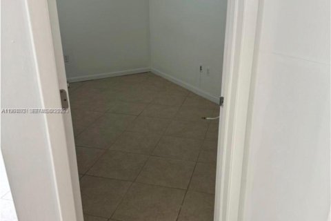 Купить кондоминиум в Майами, Флорида 1 спальня, 54.81м2, № 2045449 - фото 5