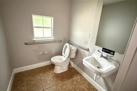 Immobilier commercial à louer à Kissimmee, Floride: 133.13 m2 № 2404704 - photo 11