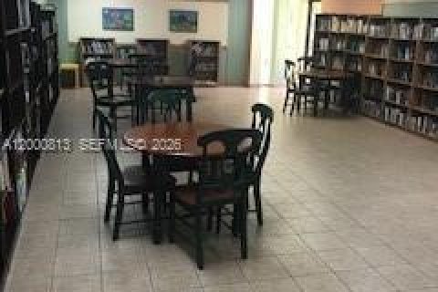 Condo in Sunny Isles Beach, Florida, 1 bedroom  № 2065132 - photo 11