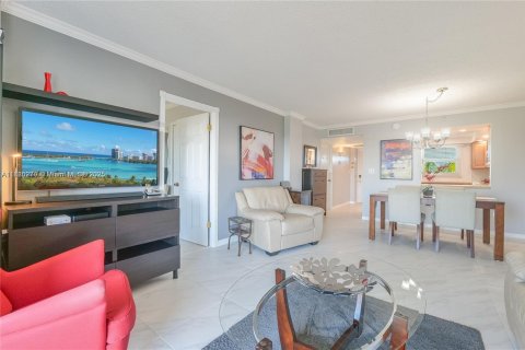 Copropriété à vendre à Oakland Park, Floride: 2 chambres, 90.58 m2 № 2037416 - photo 2