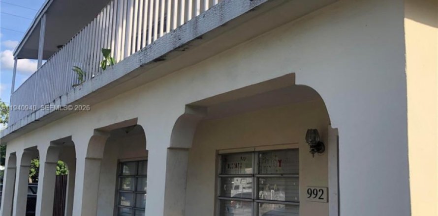 Villa ou maison à Hialeah, Floride 3 chambres, 333.33 m2 № 1998062
