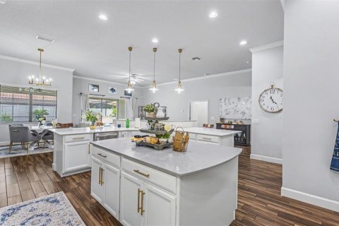 Villa ou maison à vendre à Kissimmee, Floride: 5 chambres, 369.01 m2 № 2150011 - photo 8