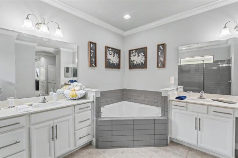 Villa ou maison à vendre à Kissimmee, Floride: 5 chambres, 369.01 m2 № 2150011 - photo 18
