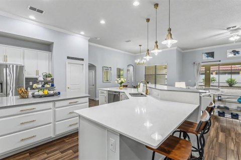 Villa ou maison à vendre à Kissimmee, Floride: 5 chambres, 369.01 m2 № 2150011 - photo 10