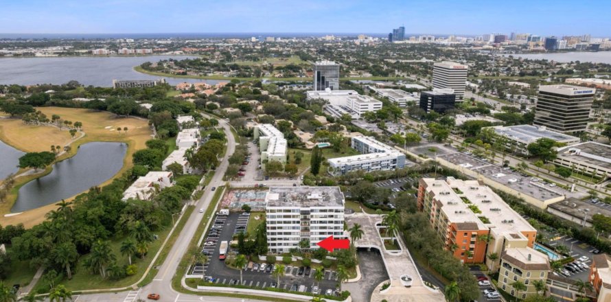 Condo in West Palm Beach, Florida, 2 bedrooms  № 1172275