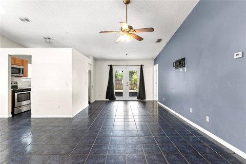 Villa ou maison à vendre à Apopka, Floride: 2 chambres, 95.97 m2 № 2150270 - photo 5