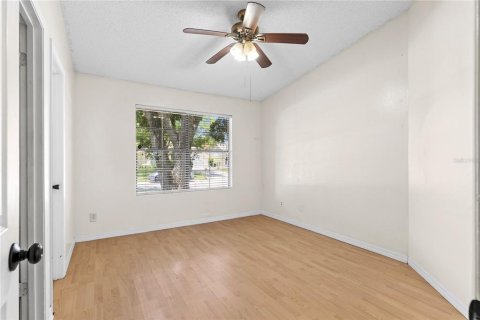 Villa ou maison à vendre à Apopka, Floride: 2 chambres, 95.97 m2 № 2150270 - photo 13