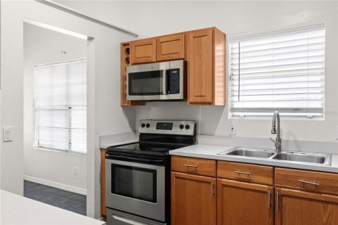 Villa ou maison à vendre à Apopka, Floride: 2 chambres, 95.97 m2 № 2150270 - photo 8