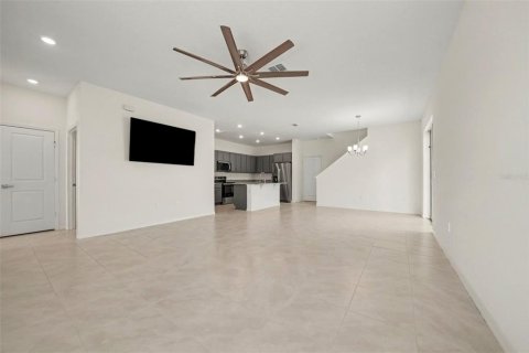 Villa ou maison à vendre à Groveland, Floride: 4 chambres, 172.05 m2 № 2354238 - photo 3