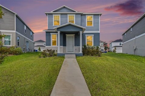 Casa en Groveland, Florida 4 dormitorios, 172.05 m2 № 2354238