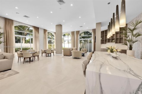 Condo in Aventura, Florida, 2 bedrooms  № 1888941 - photo 25