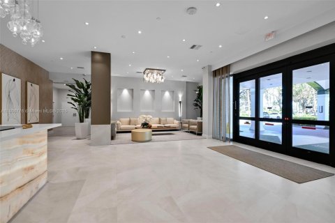 Condo in Aventura, Florida, 2 bedrooms  № 1888941 - photo 2