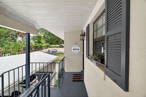 Condo in Mount Dora, Florida, 2 bedrooms  № 1918911 - photo 7