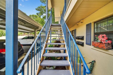 Condo in Mount Dora, Florida, 2 bedrooms  № 1918911 - photo 6