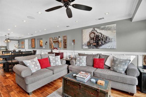 Condo in Mount Dora, Florida, 2 bedrooms  № 1918911 - photo 18