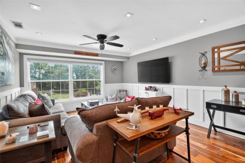 Condo in Mount Dora, Florida, 2 bedrooms  № 1918911 - photo 16