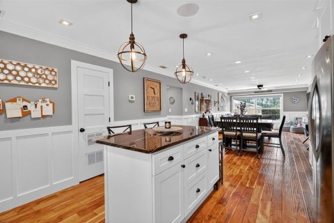 Condo in Mount Dora, Florida, 2 bedrooms  № 1918911 - photo 11