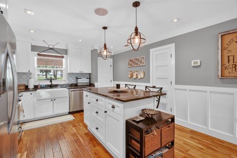 Condo in Mount Dora, Florida, 2 bedrooms  № 1918911 - photo 12