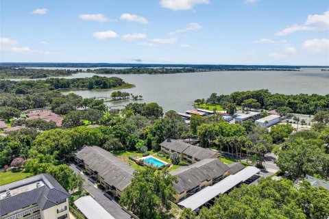 Condo in Mount Dora, Florida, 2 bedrooms  № 1918911 - photo 5