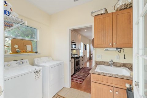 Villa ou maison à vendre à Melrose, Floride: 4 chambres, 284.1 m2 № 2232823 - photo 29
