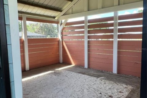 House in Anthony, Florida 1 bedroom, 41.62 sq.m. № 2229611 - photo 7