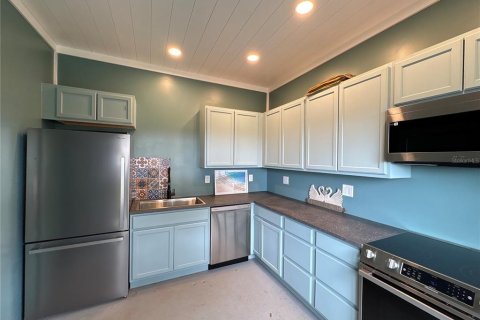 House in Anthony, Florida 1 bedroom, 41.62 sq.m. № 2229611 - photo 16