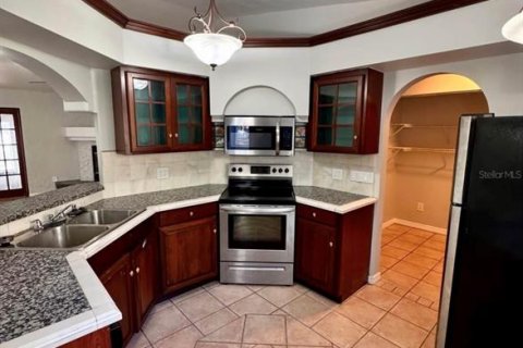 House in Sanford, Florida 4 bedrooms, 198.63 sq.m. № 1827961 - photo 2