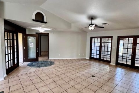 House in Sanford, Florida 4 bedrooms, 198.63 sq.m. № 1827961 - photo 6