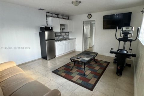 Appartement à louer à Miami Gardens, Floride: 1 chambre, 149.85 m2 № 1993190 - photo 6