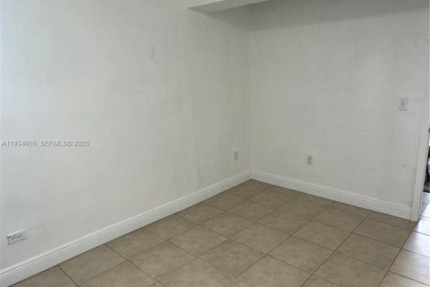 Appartement à louer à Miami Gardens, Floride: 1 chambre, 149.85 m2 № 1993190 - photo 12
