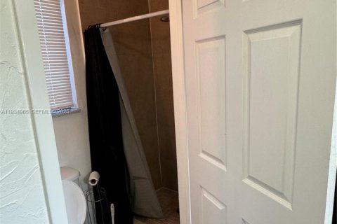 Appartement à louer à Miami Gardens, Floride: 1 chambre, 149.85 m2 № 1993190 - photo 10