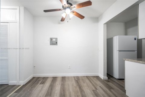 Appartement à louer à Miami Beach, Floride: 1 chambre, 55.74 m2 № 1931709 - photo 6