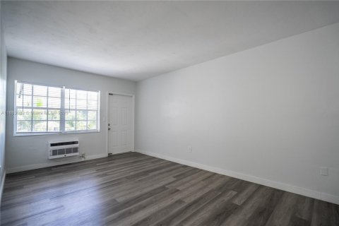 Appartement à louer à Miami Beach, Floride: 1 chambre, 55.74 m2 № 1931709 - photo 5
