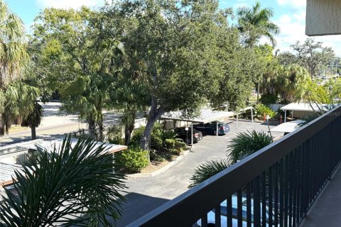 Condo in Bradenton, Florida, 2 bedrooms  № 2199305 - photo 28