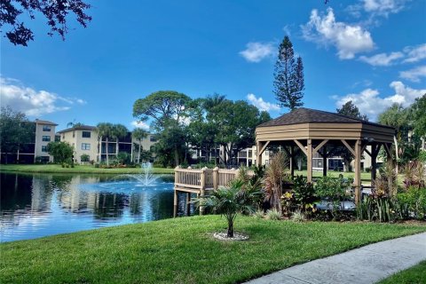 Condo in Bradenton, Florida, 2 bedrooms  № 2199305 - photo 3