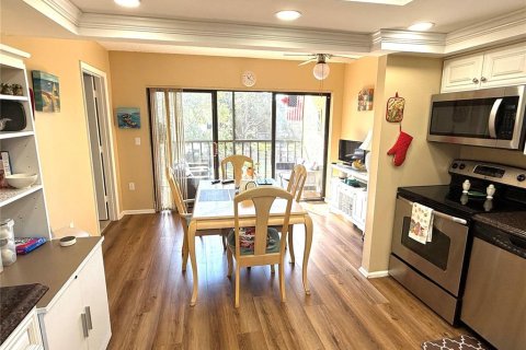 Condo in Bradenton, Florida, 2 bedrooms  № 2199305 - photo 8
