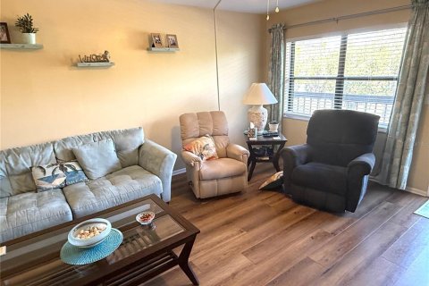 Condo in Bradenton, Florida, 2 bedrooms  № 2199305 - photo 15