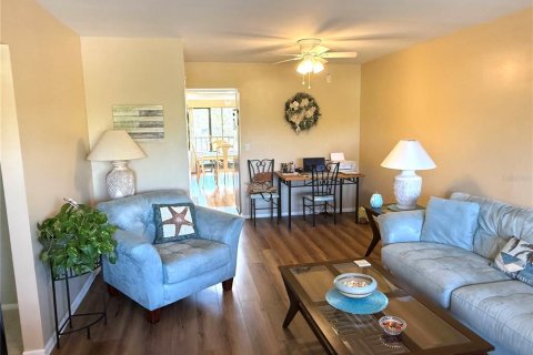 Condo in Bradenton, Florida, 2 bedrooms  № 2199305 - photo 17